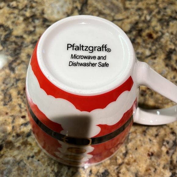 Pfaltzgraff Mr/Mrs Santa Clause Mug Set NIB - Picture 4 of 7